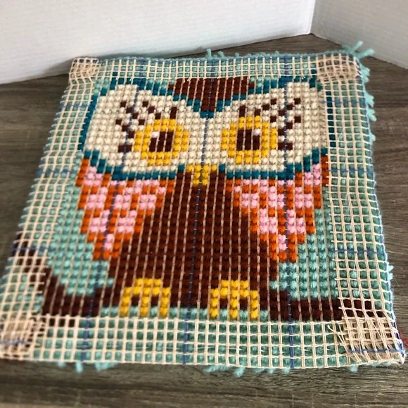 Handmade Owl Latch Hook Rug - Picture 4 of 10